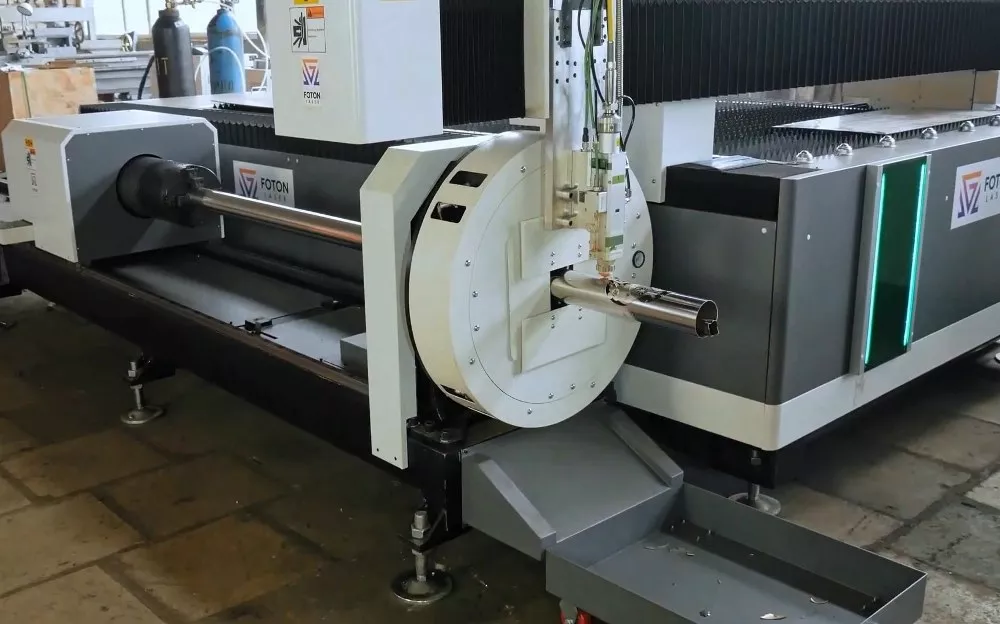 FL-L1560FR-30000-D220-Raycus Лазерный станок для резки листового металла и труб